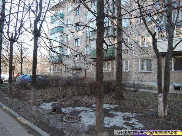 1 комн.квартиру г.Серпухов, ул.Космонавтов