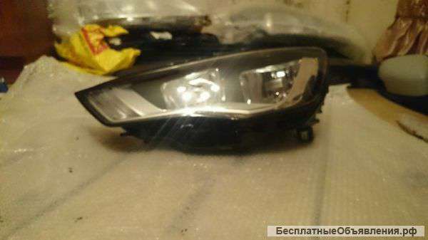 Фара AUDI А3 галоген левая 8V0941003