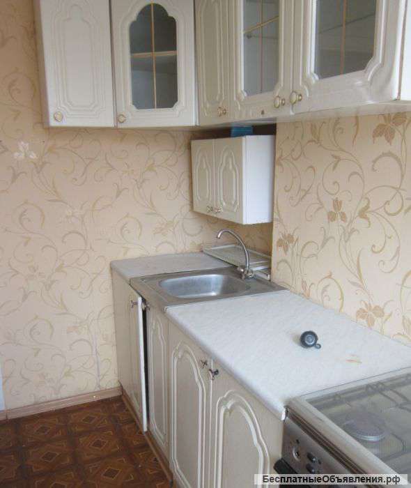 3-хкомнатн кв . собственник.стрелка кировского р-на. или сдам