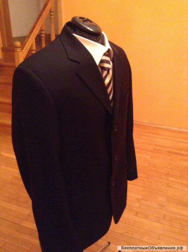 Импортный шерстяной костюм для солидного мужчины