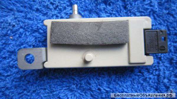 XUO000040 Range rover vogue Усилитель RF для TV оригинальный