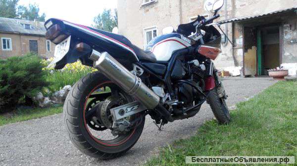 ЯмахаFZ400