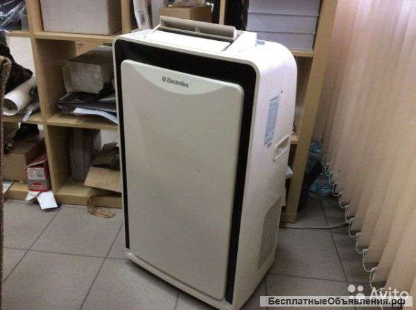 Мобильный кондиционер Electrolux eacm - 12 EM/R