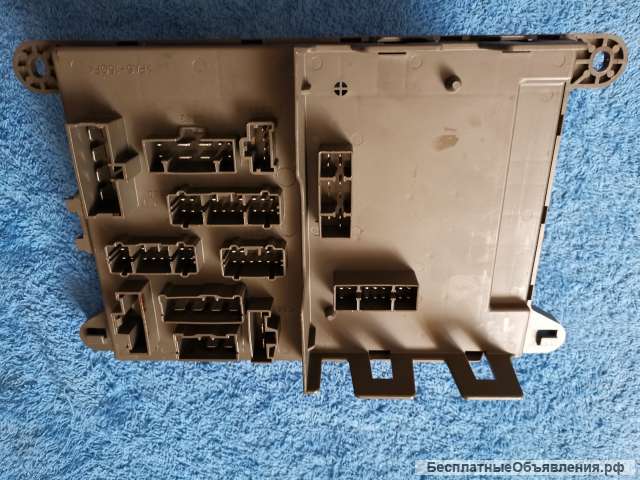 YQE000060 Блок предохранителей салон LAND Rover Freelander 1 LN 2001-2006 оригинальный