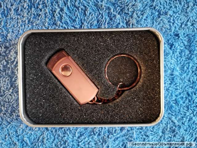 Металлический флеш-накопитель емкостью 64 Гб записан в Китае китайской музыкой MP3 видео MPEG3