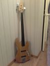 Безладовый Fender Bass fretless (ручная работа)