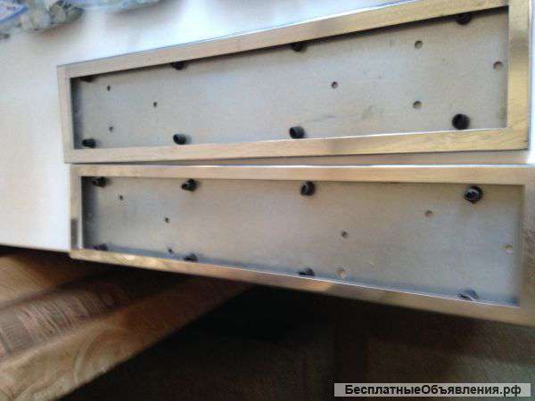 Номерные рамки металл