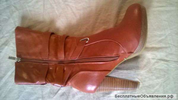 Сапожки песочного цвета