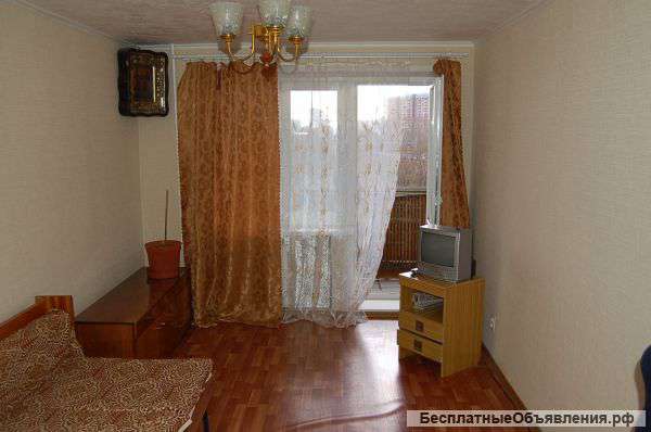 1комн.кв. в г. Серпухов, ул.Дзержинского,40, 8/9