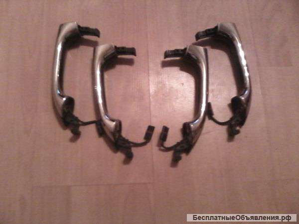 Ручки дверные мерседес GL/ML A1647600670