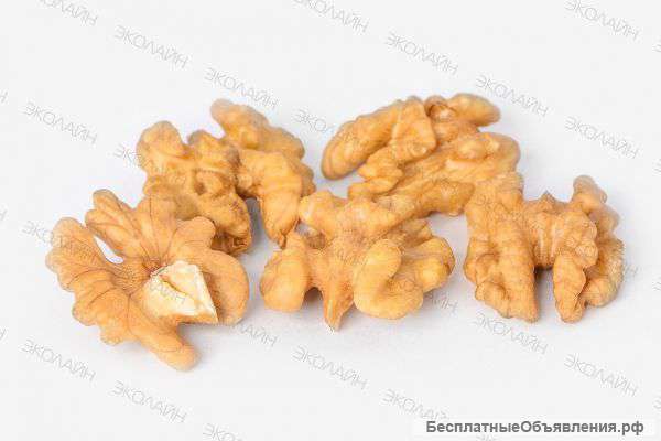 Грецкий орех бабочка светлый