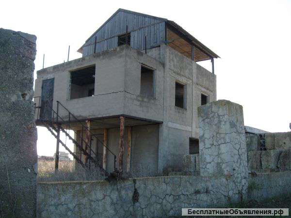Участок возле моря