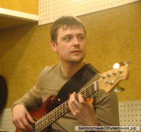 Обучение игре на бас гитаре. Уроки игры на бас гитаре.