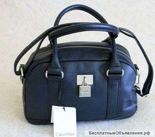 Новая, темно-синяя кожаная сумка "Calvin Klein"