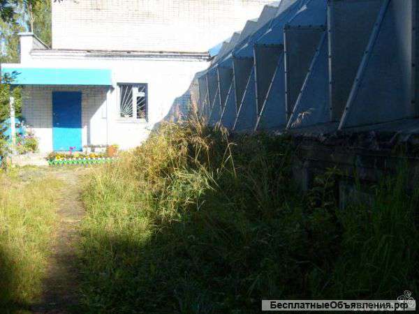 Здание со встроенным ангаром 600 м2