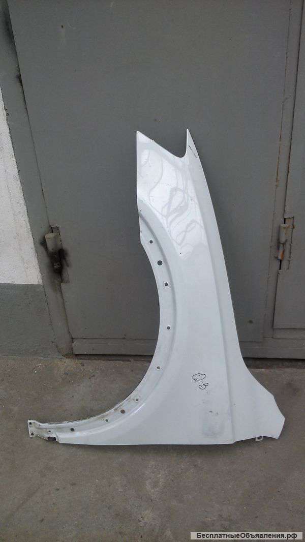 Крыло переднее левое для Ауди КУ 3(AUDI Q3) Дефектное