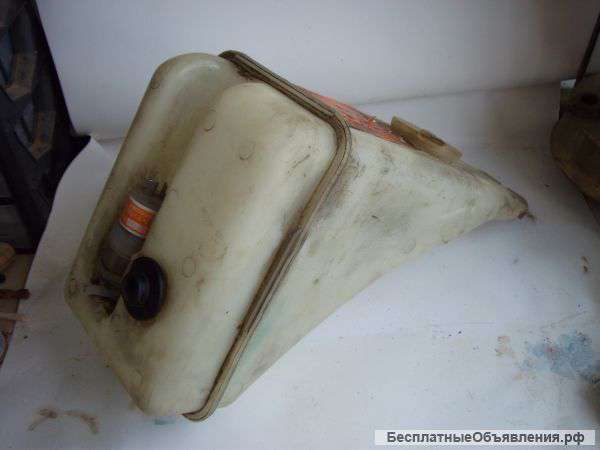 Бачёк омывателя стекол БМВ Е28 б/у