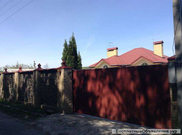 Загородный коттедж возле озера