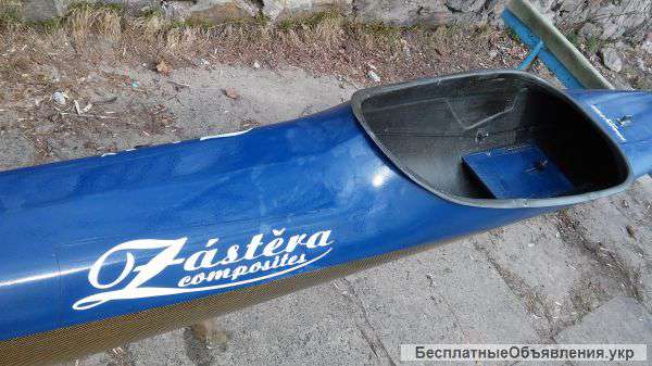 Байдарка спортивная