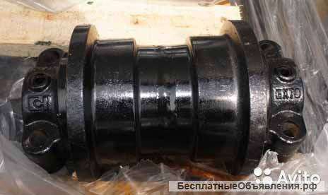 Каток опорный Хитачи 240 новый 3 шт