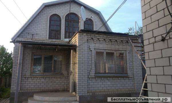 В Кропоткине по ул.Красноармейской дом 90 кв.м. на земельном участке 7 соток.