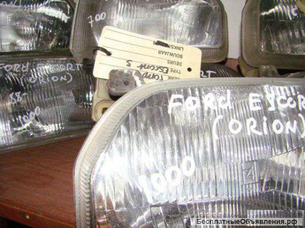 Ford Escort 1988 г.в. Фары.