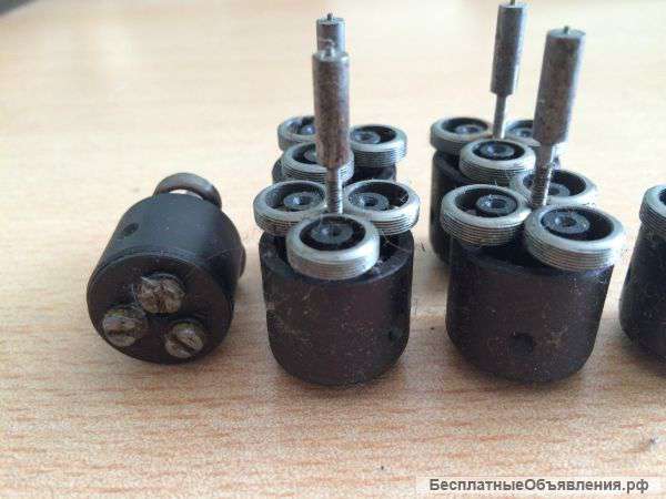 Плашка резьбонакатная М2