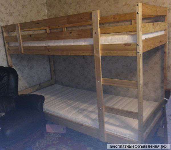 Двухъярусная кровать с матрасами новыми