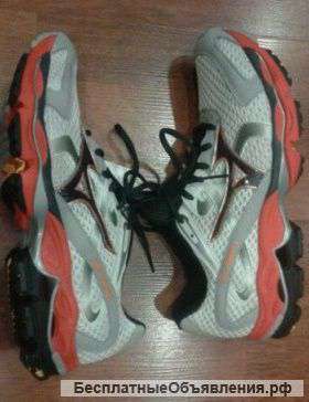 Беговые кроссовки Mizuno enigma2 сер-кр. 46размер