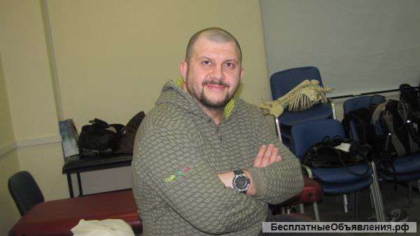 Опытный массажист