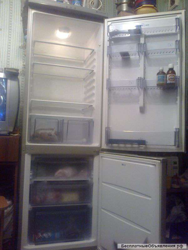 Холодильник VESTEL