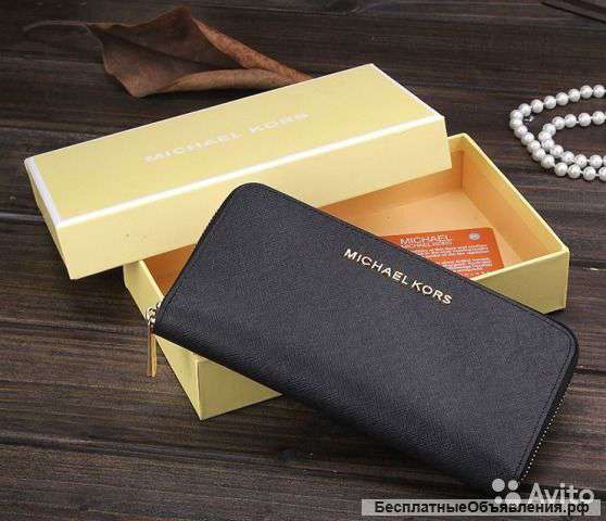 Кошелек от Michael Kors