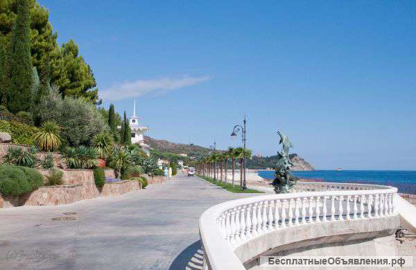 Два жилых дома в коттеджном поселке в черте г. Новороссийска, Краснодарского края.