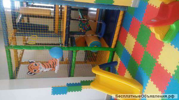 Детский лабиринт и скалолазку