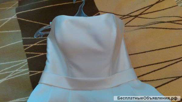 Короткое свадебное-вечернее платье