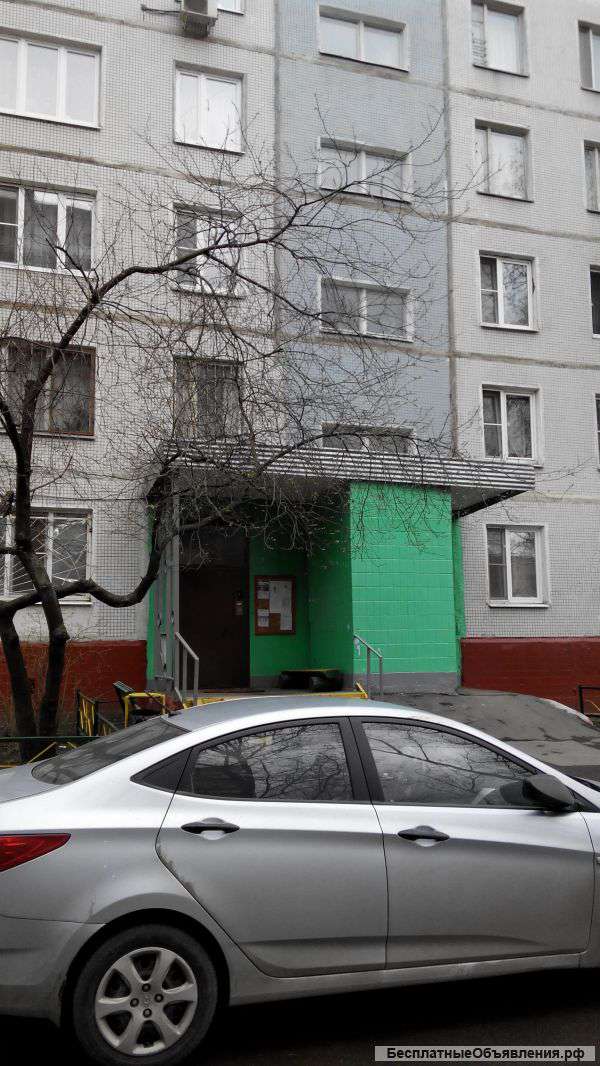 Сдам одну комнату в двухкомнатной квартире