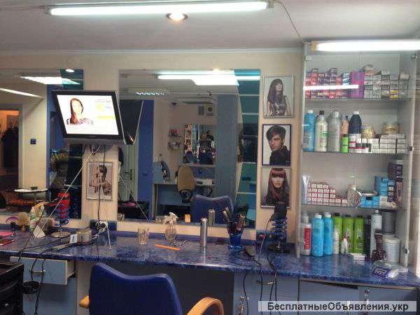 Требуется мастер-парикмахер