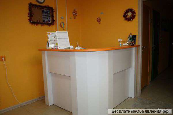 Стойка ресепшн