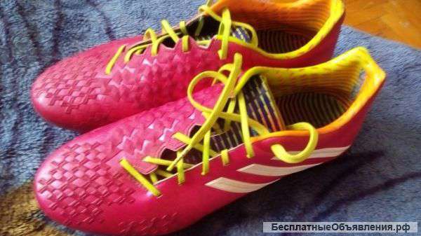 Футбольные бутсы Adidas Predator WC 2014 LZ5 розовые