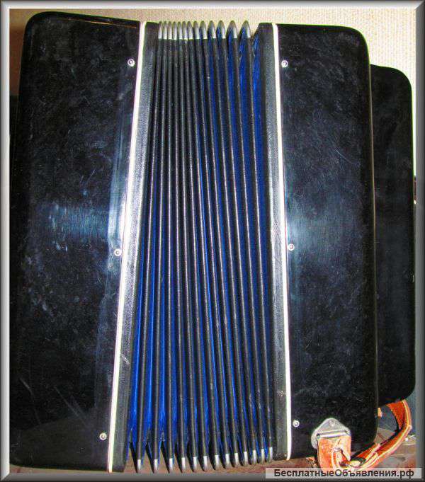 Регистровый баян "Мелодия" г.Киров