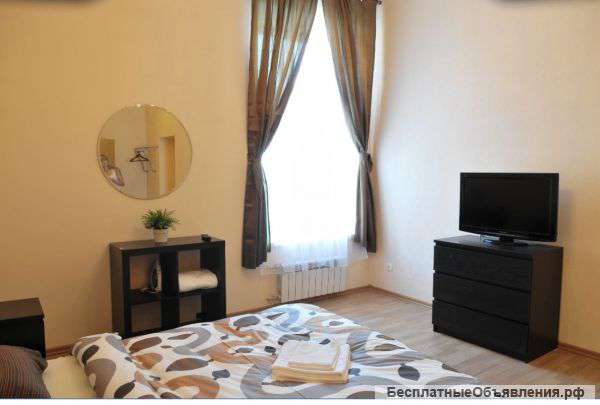 Сдаю на часы и сутки 1-комнатную квартиру на ул. Краснодонцев, 19/1