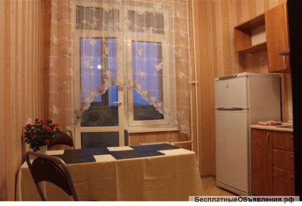 Сдаю посуточно 2-комнатную квартиру на просп. Ленина, 65