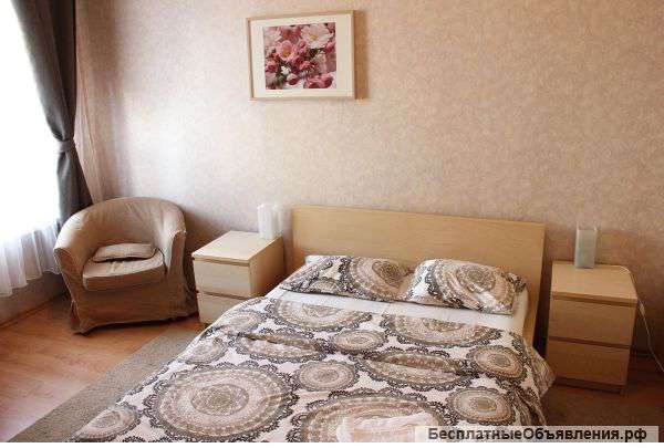 Сдаю на часы и сутки 1-комнатную квартиру на пр. Ленина, 40