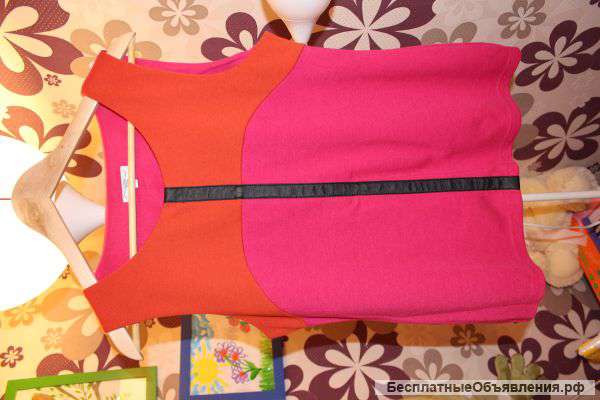 Блузку без рукавов