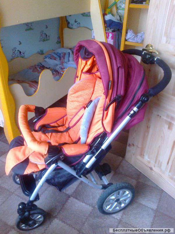 Детская прогулочная коляска