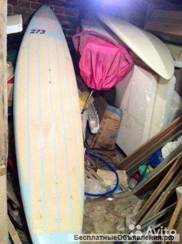 Две доски для виндсерфинга