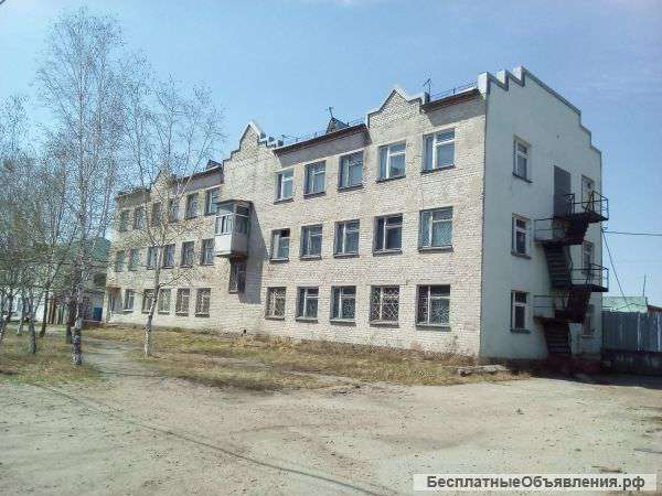 Административно - бытовое здание в г.Благовещенске 1032 кв.м