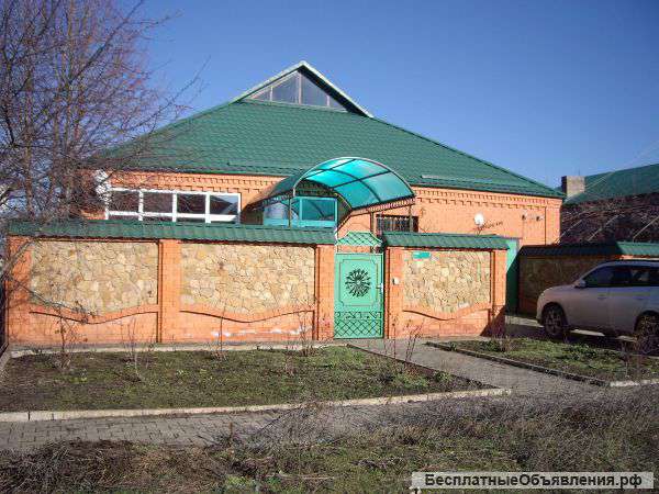 Кирпичнвй дом