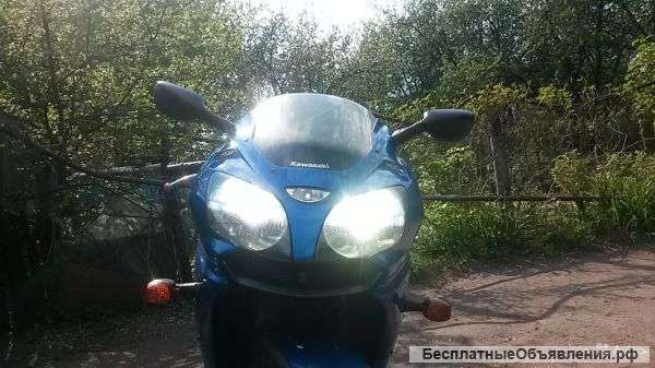 Kawasaki ninja zx-9r