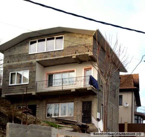 Жилой дом на берегу моря